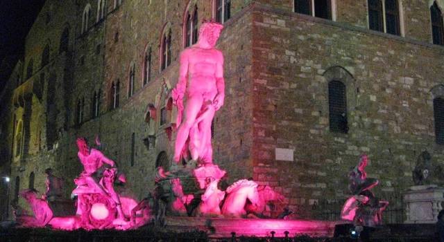 Ponte Vecchio illuminato di rosa. Al via la campagna mondiale Breast Cancer Campaign