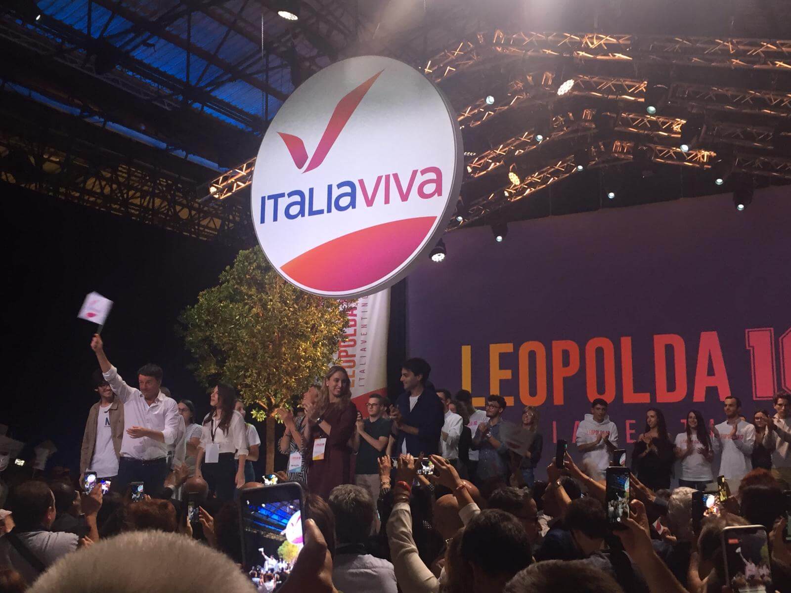 LIVE – Leopolda 10 ecco il logo di Italia Viva scelto col il referendum on line