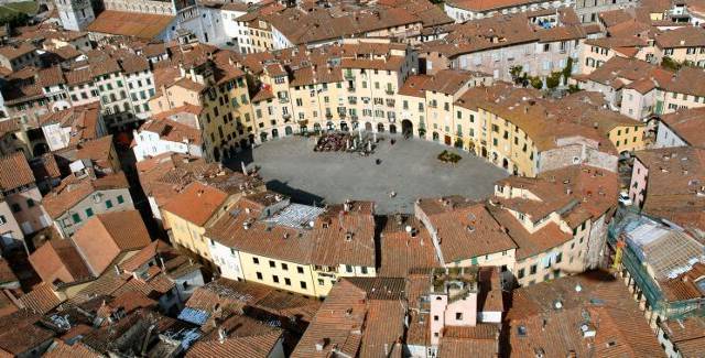 Lucca, ecco come funzioneranno i servizi comunali nella fase di zona rossa