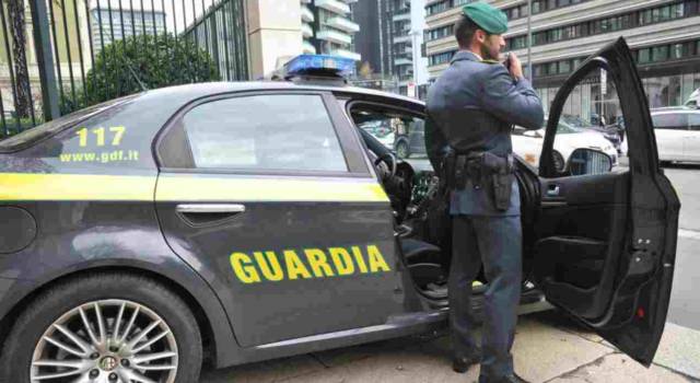 Associazione a delinquere e riciclaggio per favorire &#8220;Cosa Nostra&#8221;: arresti a Prato