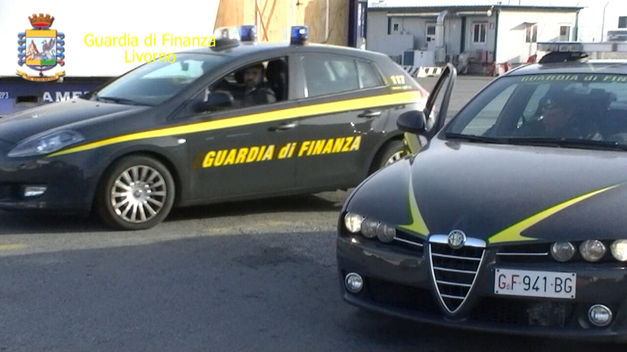 GDF Lucca, finanziamenti Covid-19 per le imprese: sequestrati 23.500 per appropriazione indebita