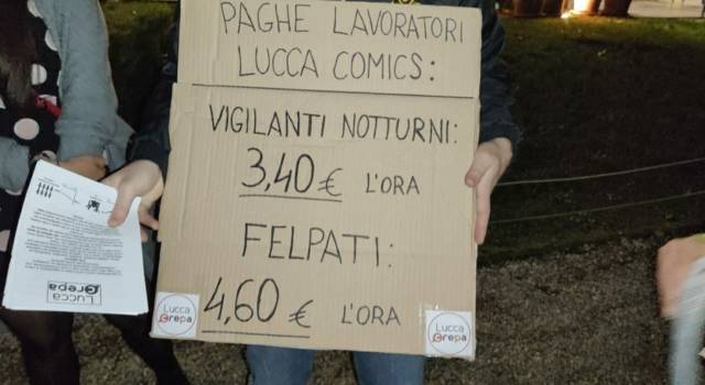 Lavoratori del Lucca Comics con paghe da fame: la protesta va in scena alla kermesse dei cosplayers
