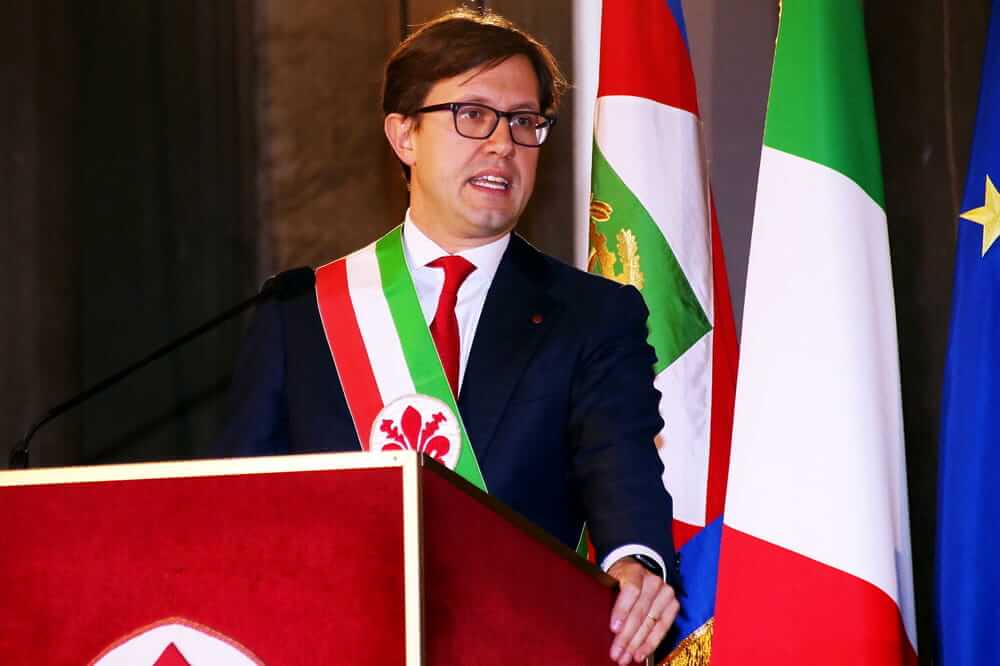 Coronavirus, il sindaco di Firenze in isolamento
