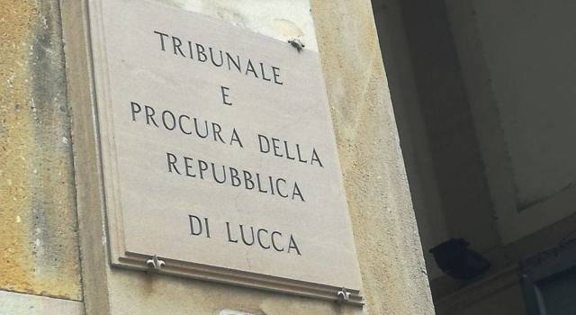 Procura di Lucca apre indagine sull’esplosione della palazzina a Torre