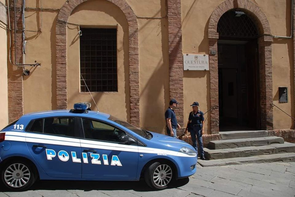 La Polizia di Siena paga l’ostello a due senza tetto: il grazie della Caritas Diocesana
