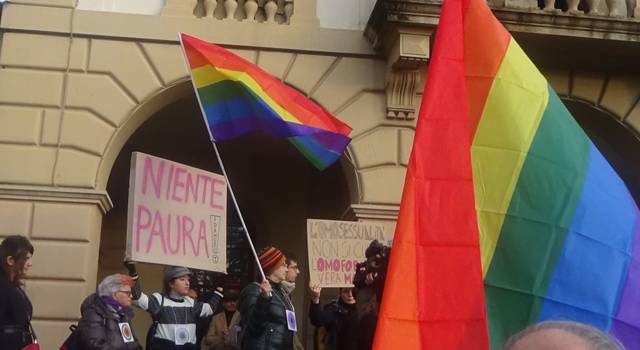Repubblica Viareggina in piazza ad Altopascio: contro omofobia e discriminazione non si deve tacere