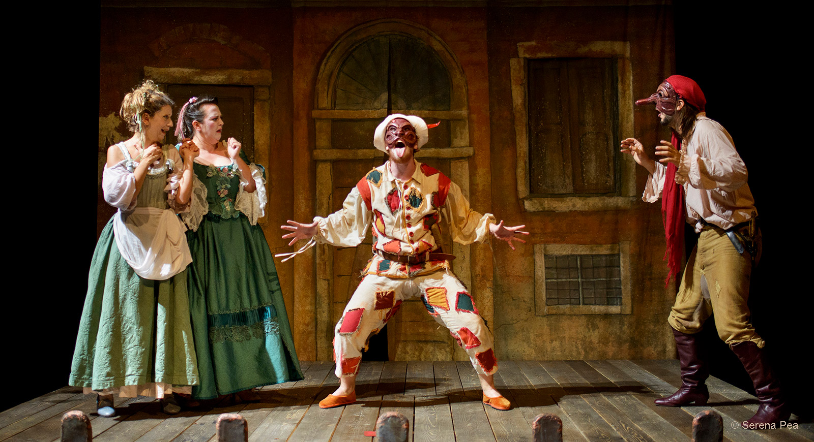 L’Arlecchino Furioso: il meglio della commedia dell’arte arriva sul palco del Teatro Rassicurati di Montecarlo