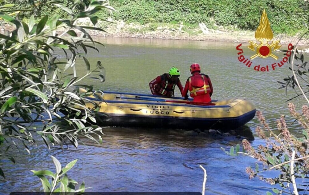 40enne pisana scomparsa: ricerche lungo il fiume Arno