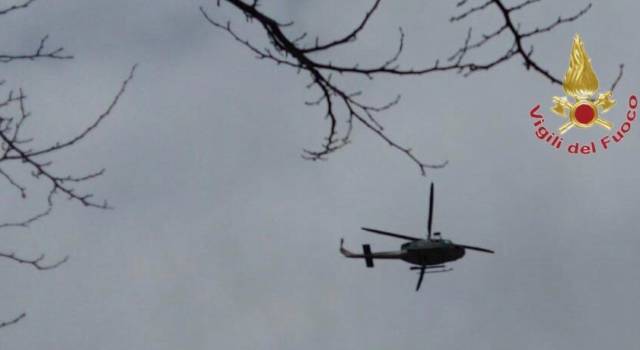Disperso sui monti della Calvana, si cerca con l&#8217;elicottero e coi cani