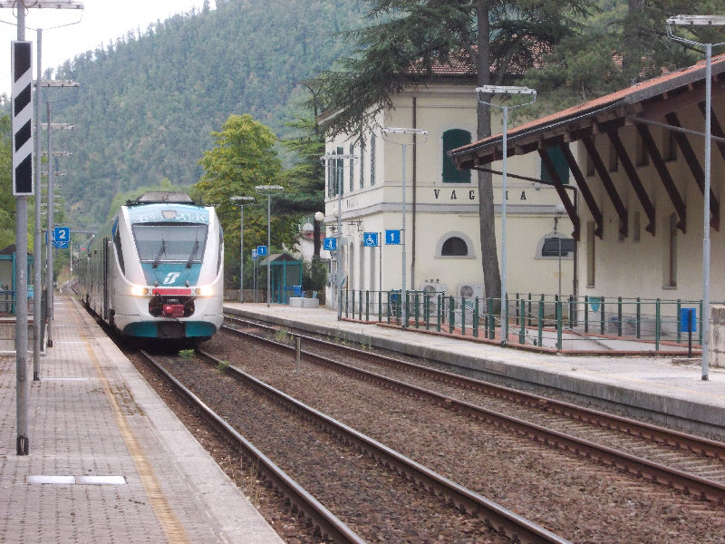 Faentina, Ceccarelli: “Treni nuovi con il contratto di servizio voluto dalla Regione”