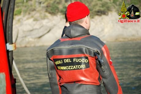 Malore durante l’immersione, grave sub donna 50enne