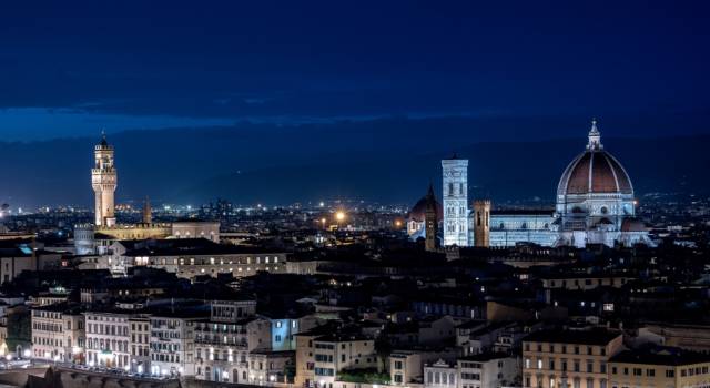 Coppia emiliana in vacanza a Firenze aggredita nella notte