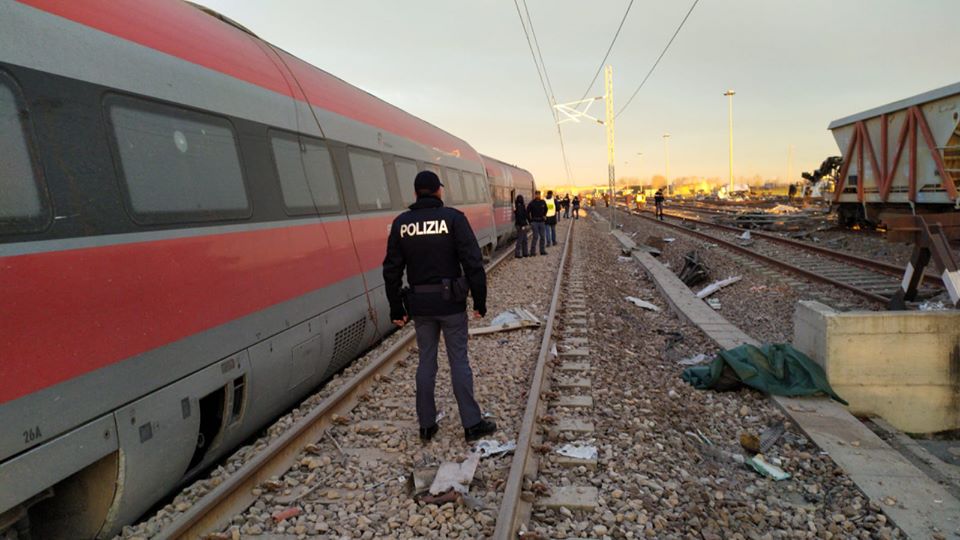 Freccia Rossa deragliato, chi erano i due macchinisti morti. Domani sciopero di 2 ore dei treni in tutta Italia