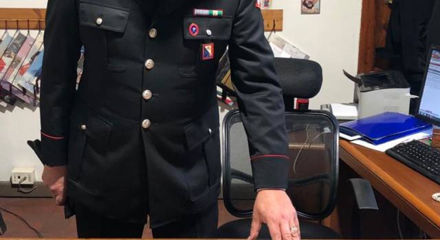 I Carabinieri di Collodi consegnano al legittimo proprietario un borsello smarrito contenente oltre 14.000 euro