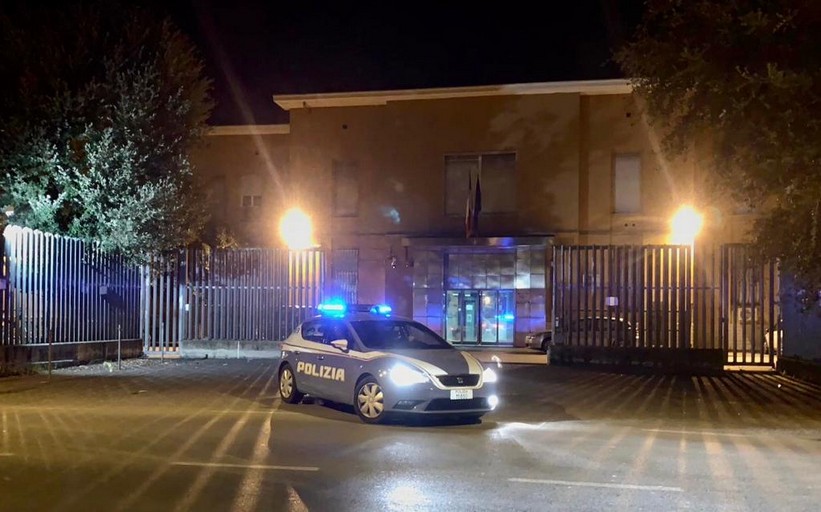 60enne di Roma arrestato in un albergo a Marina di Massa: era ricercato