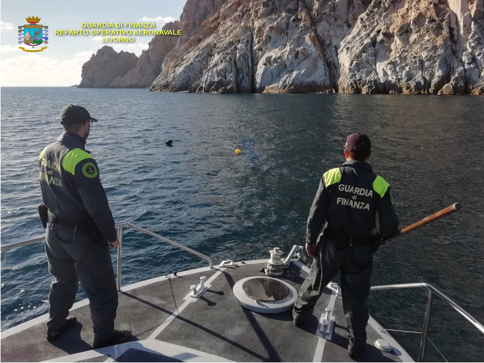 Sub non autorizzati nel porto di Marciana e segnali da pesca rimossi nelle aree marine protette di Pianosa e Montecristo: Roan in azione