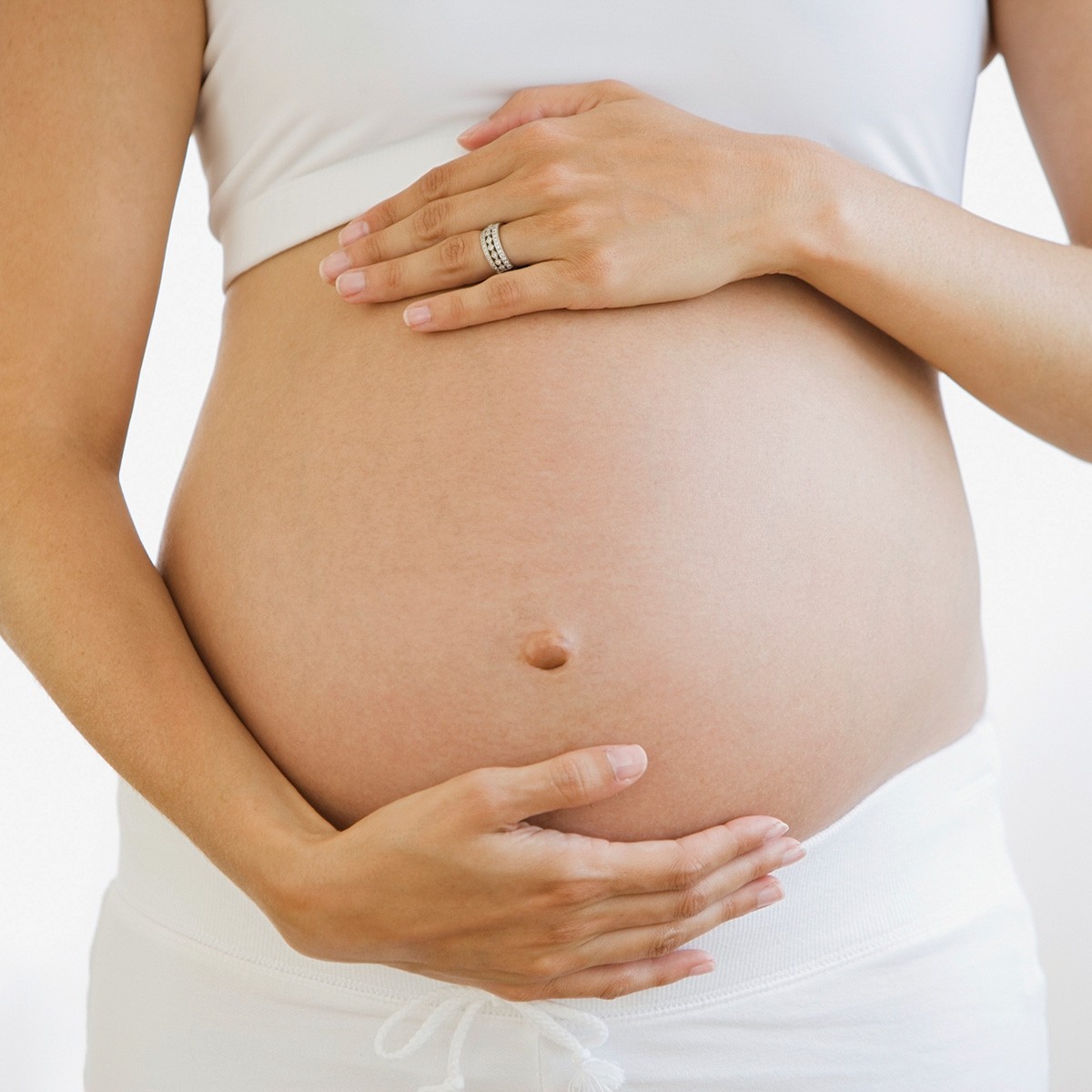 Coronavirus, come comportarsi in gravidanza e durante l’allattamento