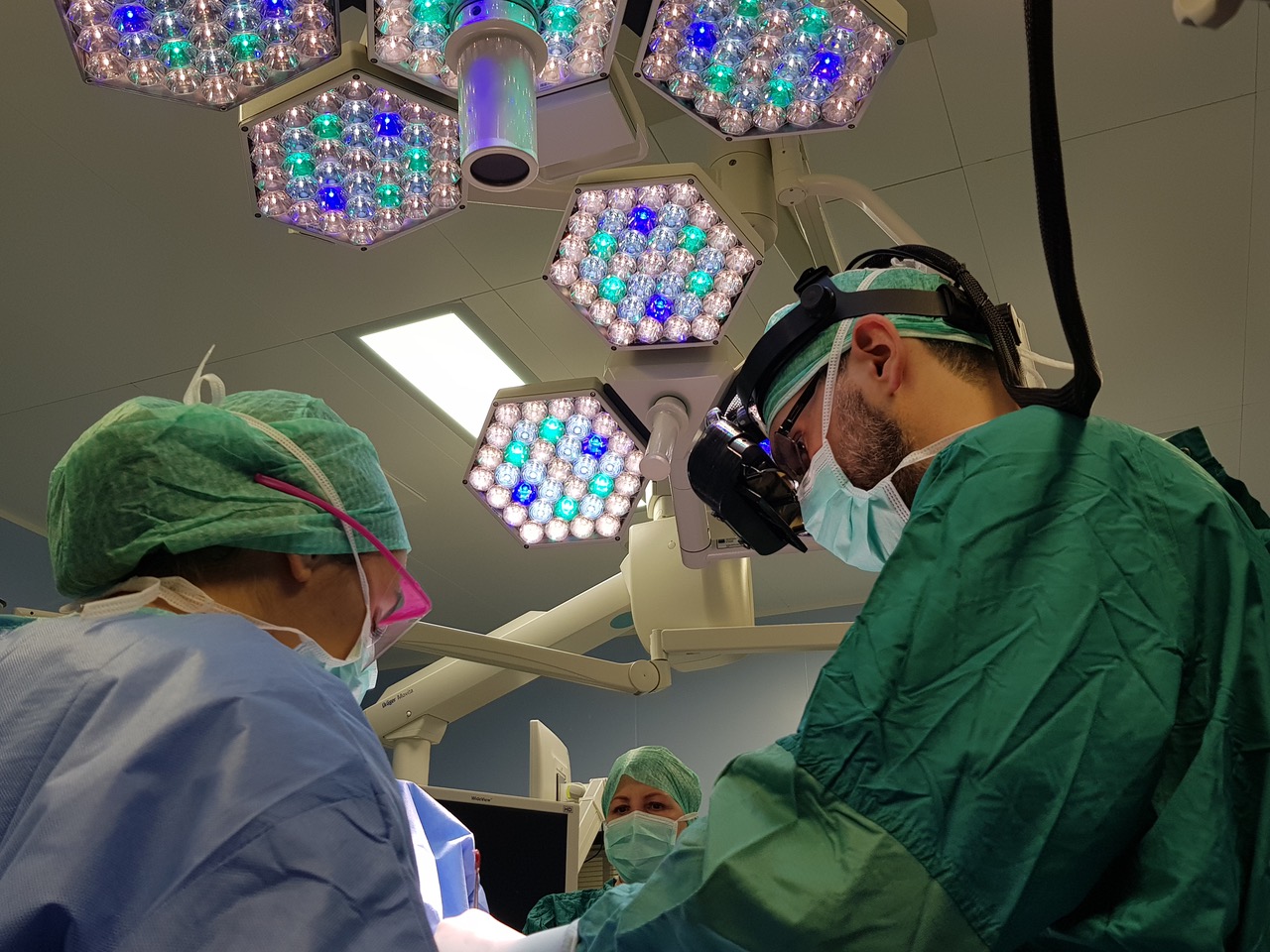 Chirurgia 4.0: condotta la prima operazione guidata dalla realtà aumentata