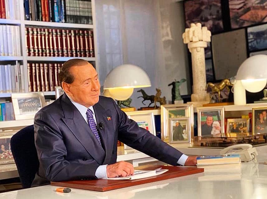 Emergenza Coronavirus, Berlusconi dona 10 milioni di euro per realizzare il reparto di terapia intensiva alla Fiera di Milano