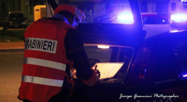 I Carabinieri del Nucleo Radiomobile di Firenze denunciano sei persone nel corso dei servizi notturni di controllo del territorio