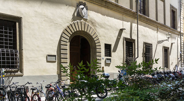 L&#8217;Istituto per l&#8217;Arte e il Restauro Palazzo Spinelli adotta il monumento di Piazza Demidoff danneggiato  da parte di ignoti