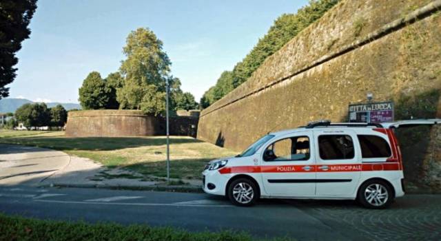 Le Mura e i parchi urbani di Lucca restano chiusi al pubblico per emergenza Covid-19