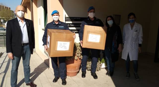 Ospedale Livorno, consegnate 5mila mascherine prodotte dai detenuti del carcere di Massa