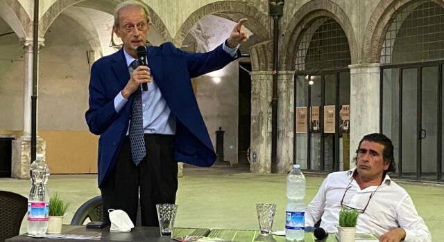 Piero Fassino a Lucca:  “Il programma della Ceccardi non è quello di Giani e abbiamo il dovere di rendere evidenti le differenze”