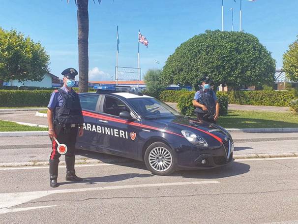 Spaccio di cocaina a Carrara, pusher arrestato e poi allontanato dalla provincia