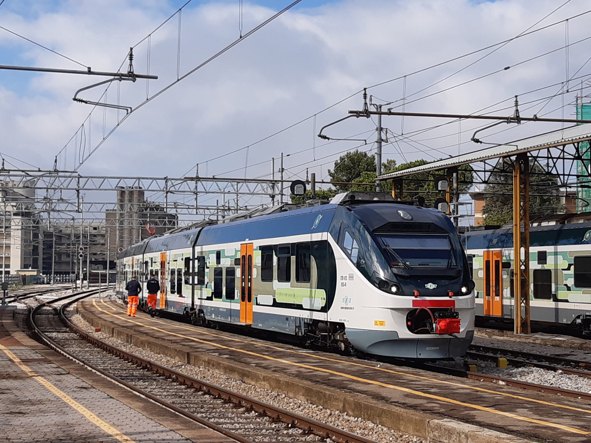 Nuovo treno Jazz da 290 posti a sedere sulla linea Arezzo-Stia
