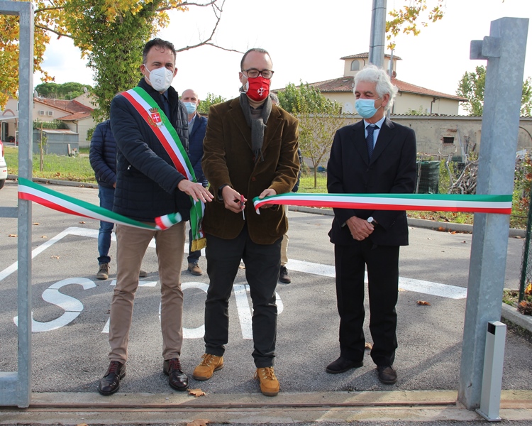 Pisa, inaugurato un nuovo centro di raccolta rifiuti