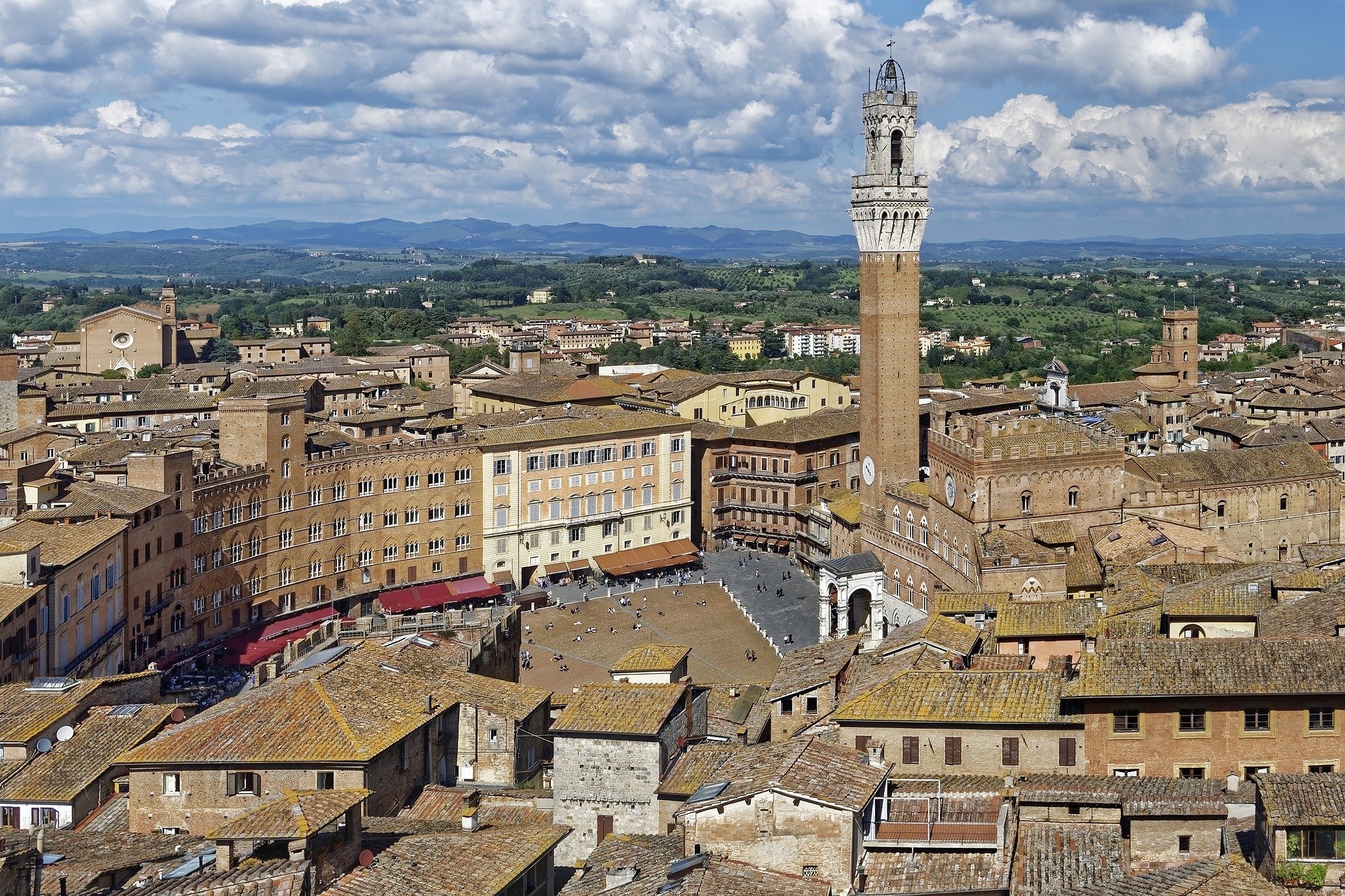 Siena, chiuso da oggi l’accesso alla Torre del Mangia causa pioggia