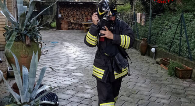 Incendio in casa a Sinalunga, un intossicato