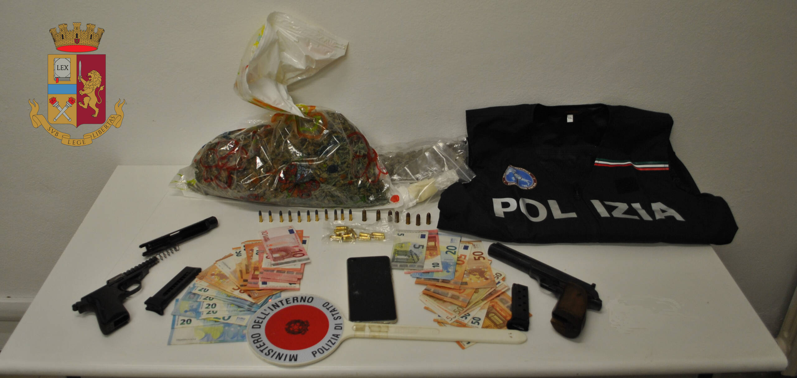 Armi e droga in casa, un arresto a Pontedera