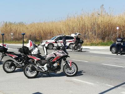 Fermato con patente falsa, auto sequestrata