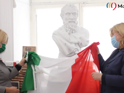 Pietrasanta (Lucca) – La Fondazione Del Bianco ha donato un busto di Michelangelo alla Biblioteca Nazionale della Repubblica di Moldova