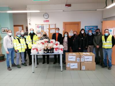 Cinquanta panettoni all’asilo notturno a Pisa