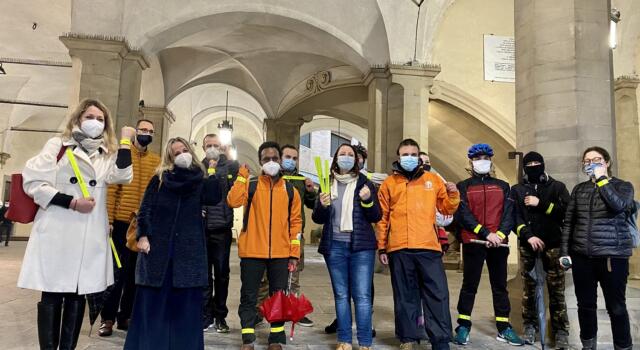 Riders e sicurezza, consegnati 700 braccialetti catarifrangenti