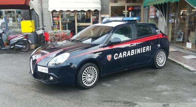 Orbetello, furti ai negozi: i carabinieri recuperano refurtiva