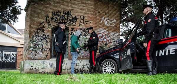 Droga, i carabinieri di Prato arrestano un altro spacciatore