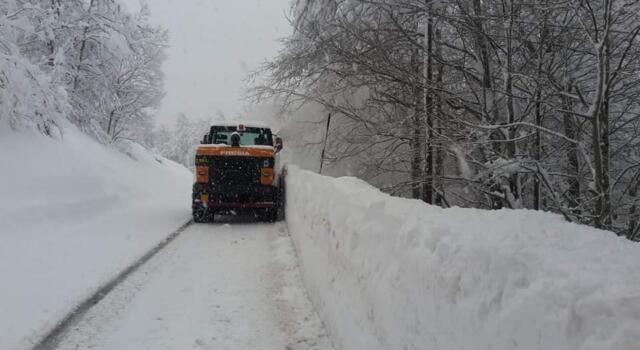 Emergenza neve in Garfagnana e sulla montagna pistoiese.