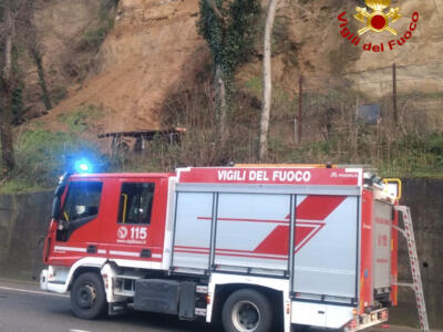 Siena, smottamento sulla strada