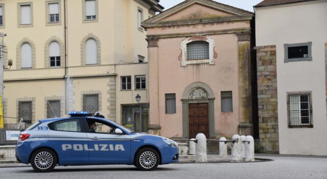 Ladro di biciclette e nei supermercati, bloccato dalla polizia