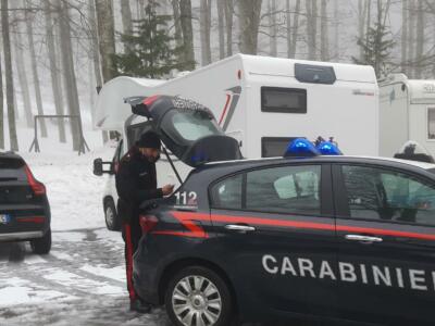 Turisti alle terme e sulla neve, ma da altre regioni: multati dai carabinieri