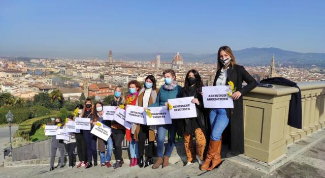 8 marzo: flash mob delle artigiane fiorentine al piazzale Michelangelo