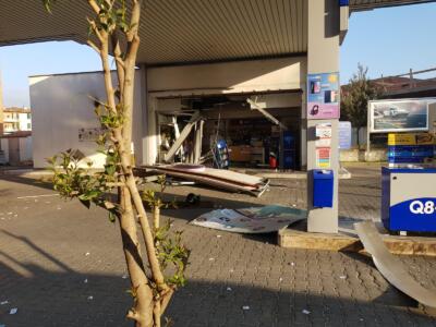 Firenze esplosione in una pompa di benzina