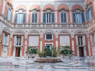 Palazzo Madama, le finestre  che furono dei Medici,  saranno restaurate da un’azienda pratese