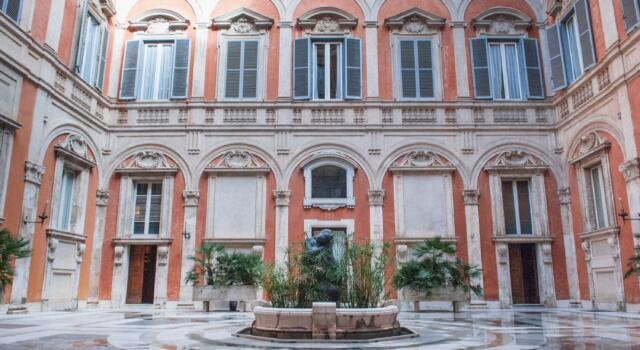 Palazzo Madama, le finestre  che furono dei Medici,  saranno restaurate da un&#8217;azienda pratese