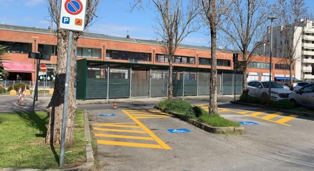 Coronavirus, Pisa: stalli gratuiti e riservati a ultraottantenni per le vaccinazioni