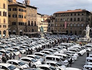 Firenze: manifestazione tassisti e disagi stamani